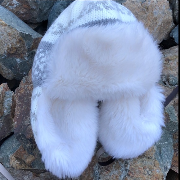 RH🎈FAIR ISLE & LUXE FAUX FUR HAT🎈 - Picture 11 of 12